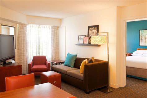 Hotel and Suites In Evansville | Residence Inn Evansville East