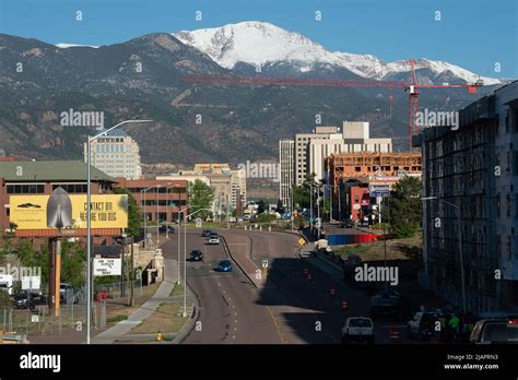 Pikes Peak America S Mountain Towers Over Downtown Colorado Springs