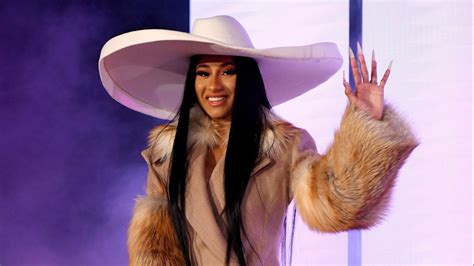 Cardi B New Piercing 2019: Rapper Debuts Lip Ring on Instagram | Life ...