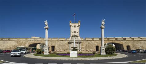 La Puerta De Tierra Cadiz Images And Photos Finder