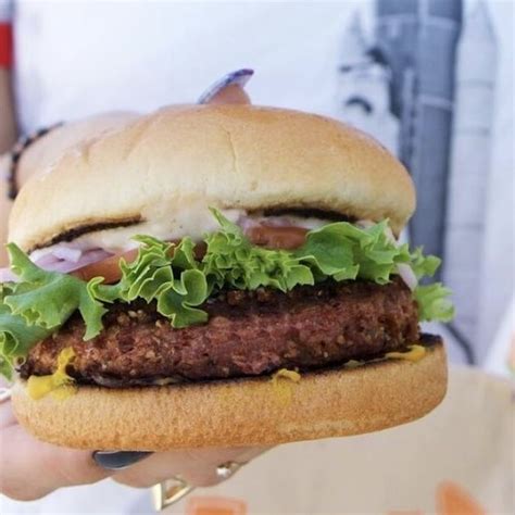 Texas Vegan Burger Chain Expands To 4th Location Food Vegan Fast