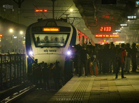 Howrah New Jalpaiguri Vande Bharat Express At New Flickr