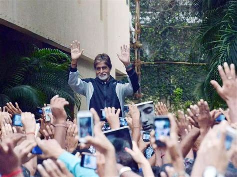 Amitabh Bachchan Set To Resume His Meetings With Fans On Sundays At