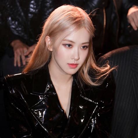 🖤🖤🖤 Rosesarerosie 🌹 💛 ️ 💚 💜 🧡 Rosé Rosè Roseannepark Rosie