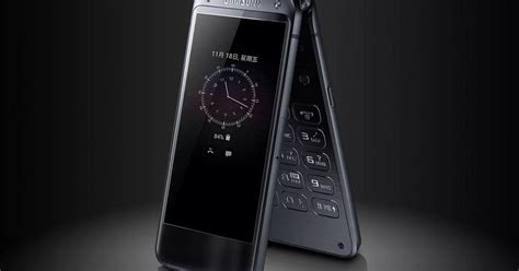 Samsung Could Soon Announce A New Flip Phone With A Fingerprint Scanner Digital Trends