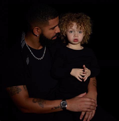 Photo Drake Et Son Fils Adonis Ont Fait Leur Premi Re Apparition