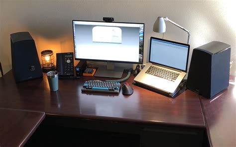 Work office setup : r/macsetups