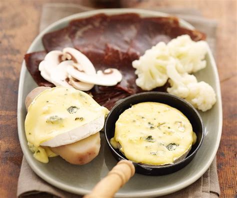 10 Recettes Pour Une Bonne Raclette Entre Amis Recettes De Cuisine