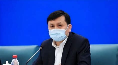 又有一家4口被感染！张文宏：做好这3点，就不怕身边无症状感染者 知乎