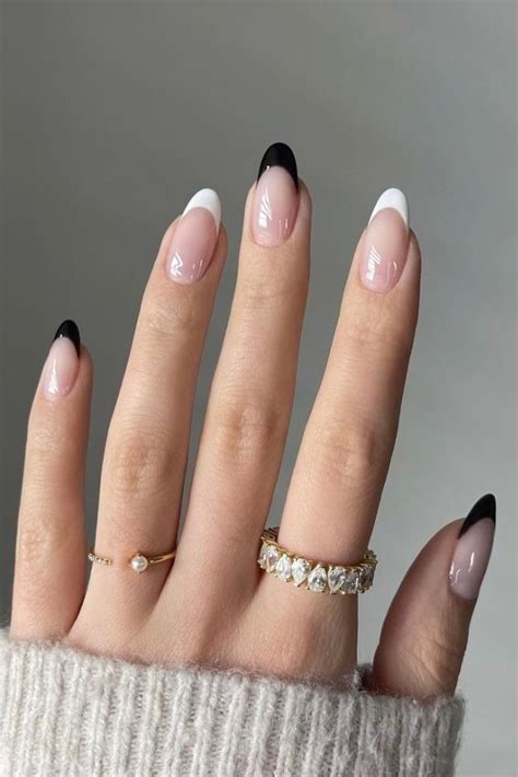 Cute French Manicure Ideas Oval Nails Pretty Acrylic Nails Short