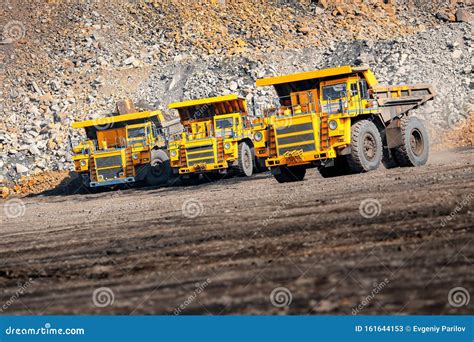 Open Pit Mine Industry Big Yellow Mining Truck For Coal Moving On Road