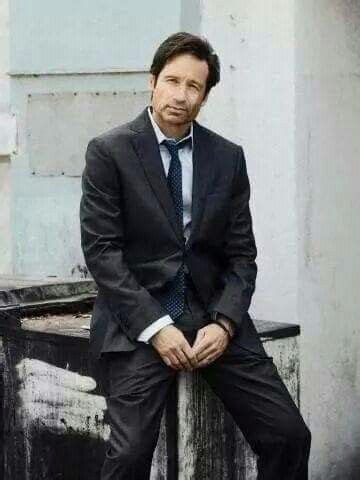 Pin By Elena Broscaru On X Files David Duchovny X Files Fox Mulder