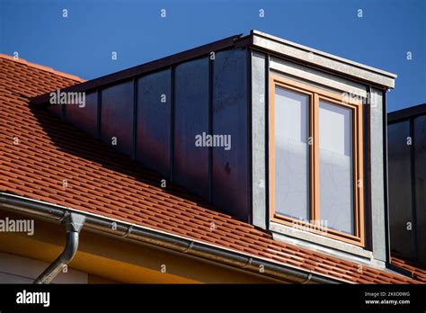 Stainless Steel Cladding Hi Res Stock Photography And Images Alamy