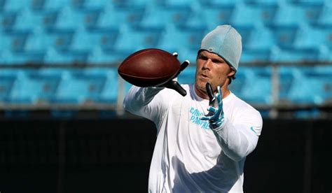 Panthers' Greg Olsen Injury Update: Fantasy Waiver Wire Targets