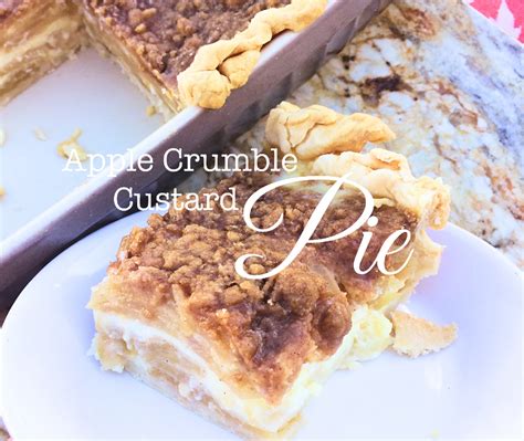 Apple Crumble Custard Pie | Kick and Dinner