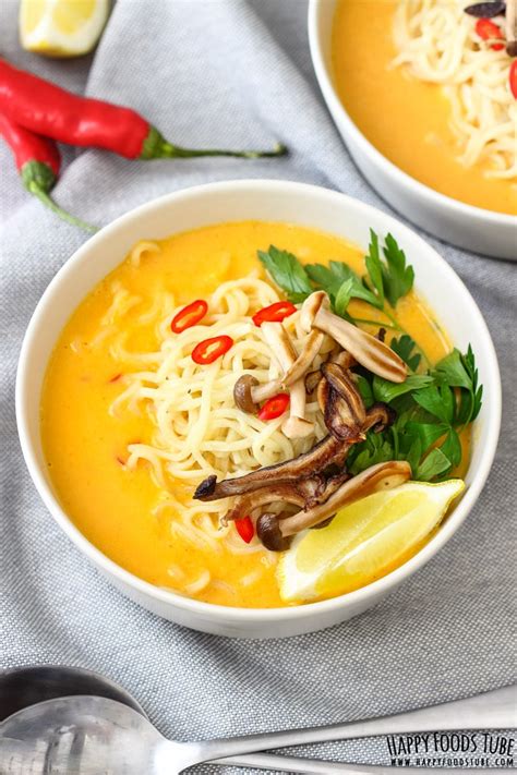 Spicy Thai Pumpkin Soup with Ramen Noodles - Happy Foods Tube