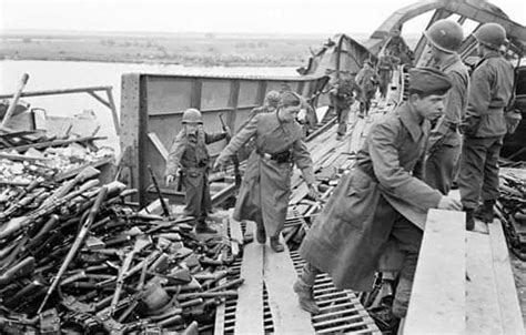 German Pows Hand Over Weapons And Equipment To Gis After Crossing A