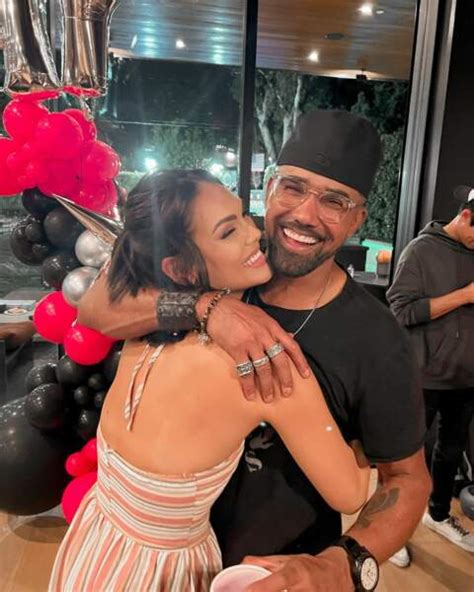 Shemar Moore qui est sa compagne et mère de sa fille Jesiree Dizon