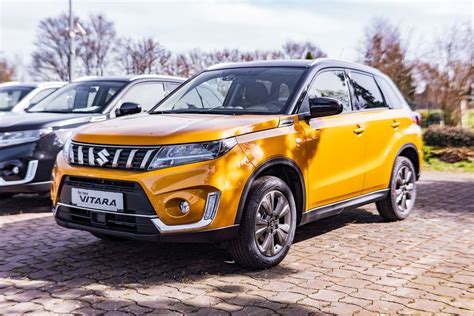 Suzuki Vitara Suv Gel Ndewagen Pickup In Gelb Tageszulassung In S Dharz