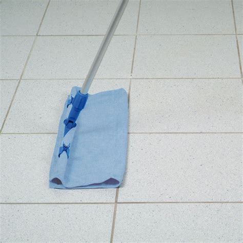 Floor squeegee | TTS Cleaning