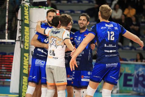 A2M Cuneo Porta A Casa Un Punto Importante Da Santa Croce Volleymania