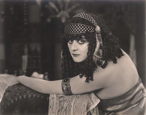 Theda Bara The First Sex Symbol Of The Film Era ~ Vintage Everyday