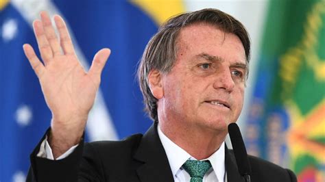 CONFORMADO OU NÃO Bolsonaro evita dizer se aceitará eventual derrota