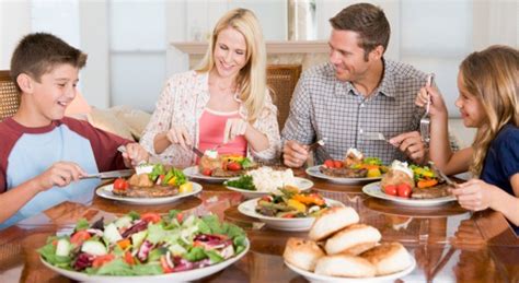 Realizar Comidas En Familia Beneficia Las Relaciones Interpersonales