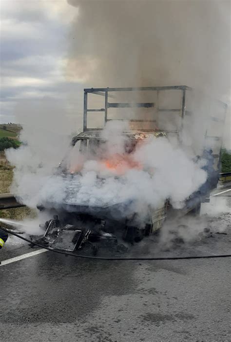 Incendiu La O Autoutilitar Situat Pe Dn Cluj Media