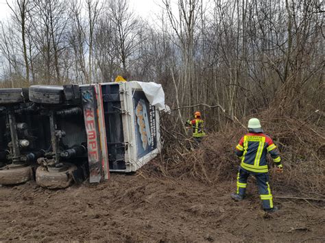 Thl Lkw Unfall Freiwillige Feuerwehr Todtenweis