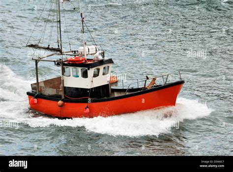 Bateau De Pêche Banque De Photographies Et Dimages à Haute Résolution