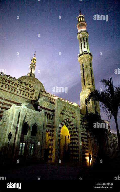 El Nour Mosque Hi Res Stock Photography And Images Alamy