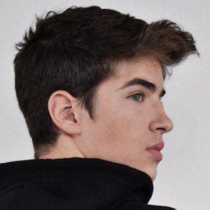 Manu Ríos - Age, Family, Bio | Famous Birthdays