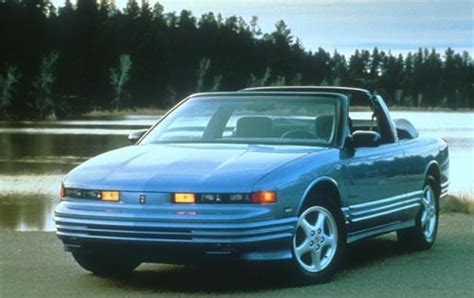 1991 Oldsmobile Cutlass Supreme Review And Ratings Edmunds