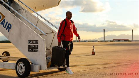 Athletico Paranaense Site Oficial Rubro Negro Chegou Ao Rio De