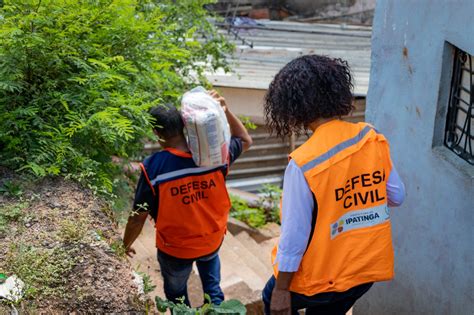 Prefeitura de Ipatinga entrega cestas básicas a famílias atingidas por