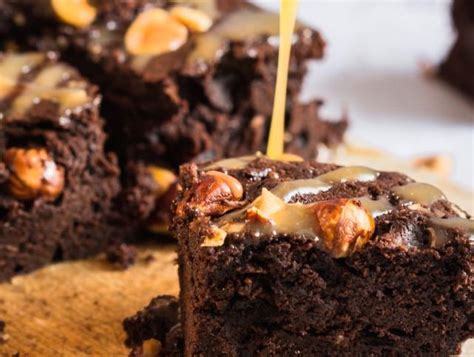 Brownie Aux Noisettes Et Caramel Au Beurre Sal