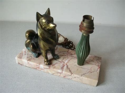 ANCIENNE LAMPE LUMINAIRE avec chien en régule sur marbre de 22 5 cm EUR