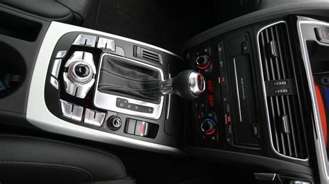 Audi-RS5-2012-STD-Interior Car Photos - Overdrive