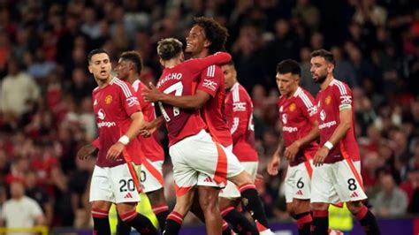 New Signing Zirkzee Strikes As Man United Kick Off Premier League