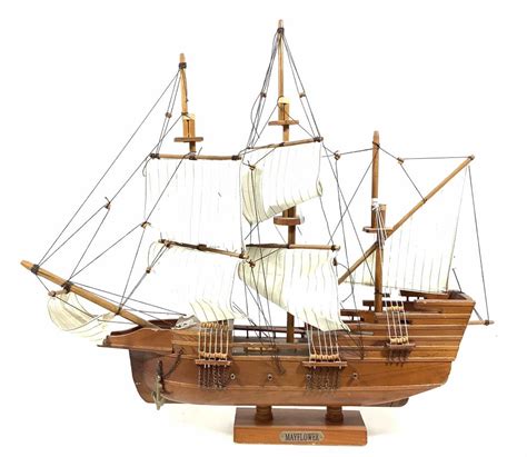 Lot 20in Mayflower Dutch Cargo Fluyt Model Ship