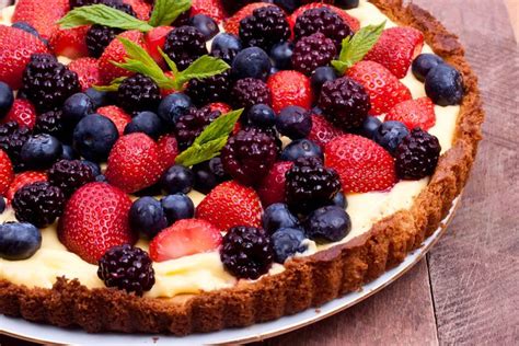 Ricetta Crostata Senza Cottura Con Crema E Frutta Fresca Il Club