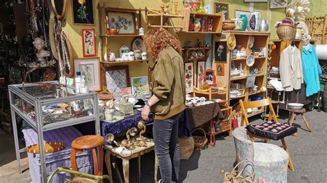 Savez vous ce qui a donné naissance au 1er marché de lart et antiquité