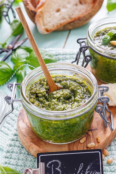 Basilikum Pesto Rezept Emmikochteinfach