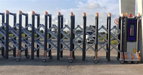 Stainless Steel Industrial Motorized Retractable Gate At Rs 300000