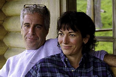 Affaire Epstein Ghislaine Maxwell écrit Ses Mémoires Depuis Sa Cellule