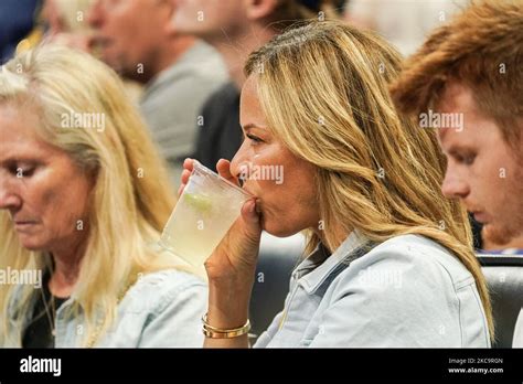 Orlando Florida Usa November 3 2022 Stephen Curry S Mother Sonya Curry Drinking An Unknown