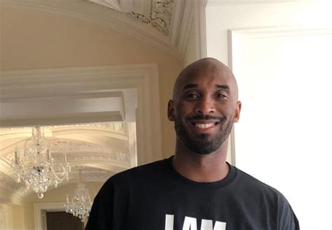 Kobe Bryant S Th Birthday Present Is Going Viral The Spun