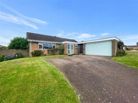 3 Bed Bungalow For Sale In Chester Gardens Grantham Lincolnshire Ng31