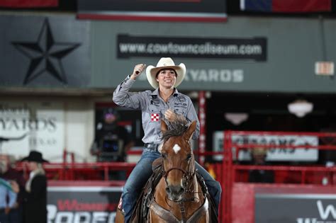 A Dream Come True Martha Angelone Wins 70 900 And Womens Rodeo World